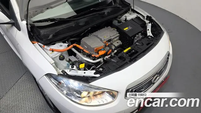 Renault-KoreaSamsung Fluence 2016 thumb 6