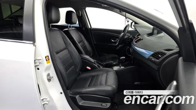 Renault-KoreaSamsung Fluence 2016 thumb 11