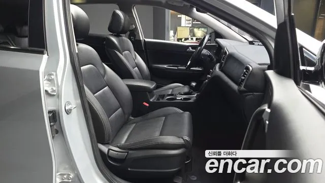 Kia Sportage 2015 thumb 10