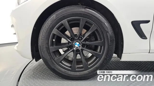 BMW Gran Turismo 2015 thumb 4