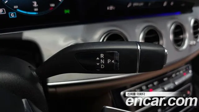Mercedes-Benz E-Класс 2020 thumb 8