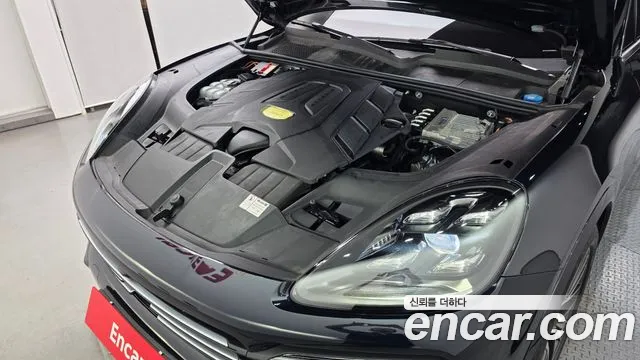 Porsche Cayenne 2019 thumb 6