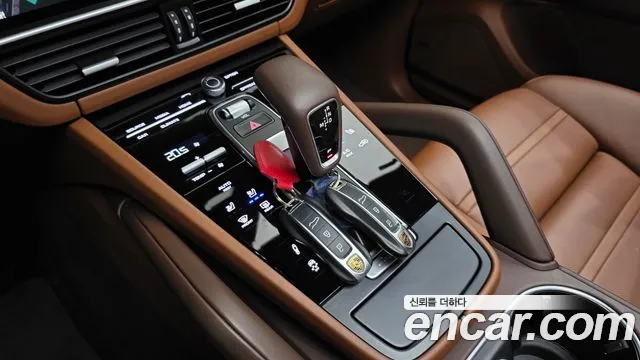 Porsche Cayenne 2019 thumb 9