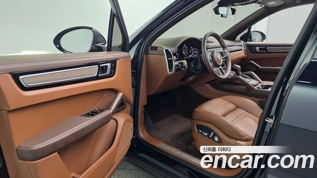 Porsche Cayenne 2019 thumb 10