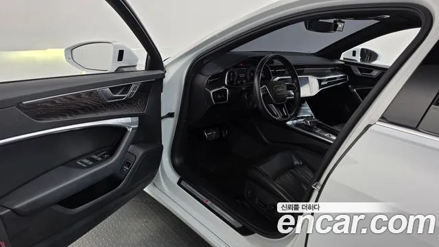 Audi A6 2020 thumb 10