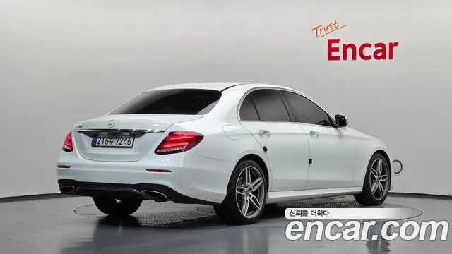 Mercedes-Benz E-Класс 2019 thumb 2