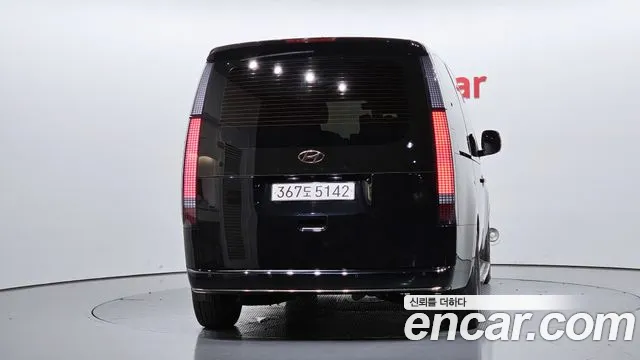 Hyundai Staria 2021 thumb 4
