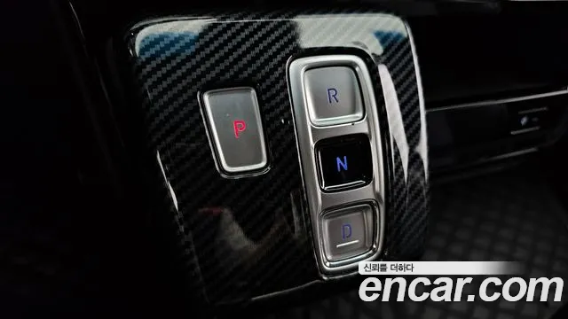 Hyundai Staria 2021 thumb 9