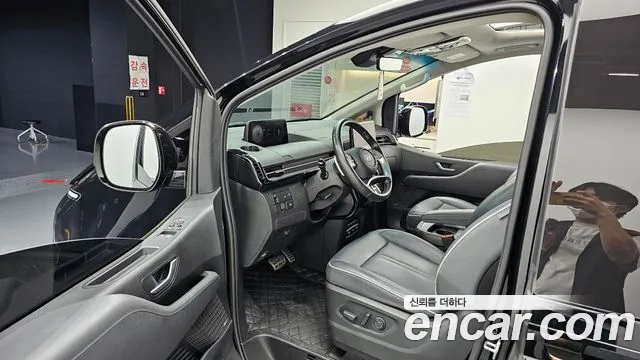 Hyundai Staria 2021 thumb 10
