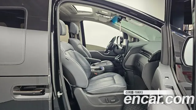 Hyundai Staria 2021 thumb 11