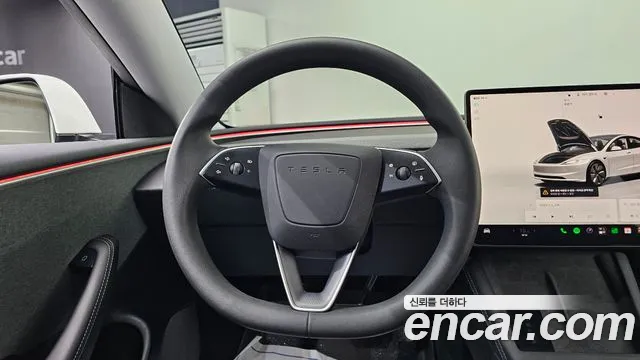 Tesla Model 3 2024 thumb 12