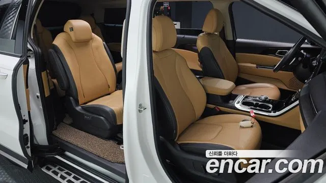 Kia Carnival 2023 thumb 11