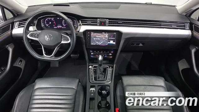 Volkswagen Passat (North America and China) 2022 thumb 6