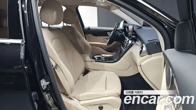 Mercedes-Benz GLC 2019 thumb 12
