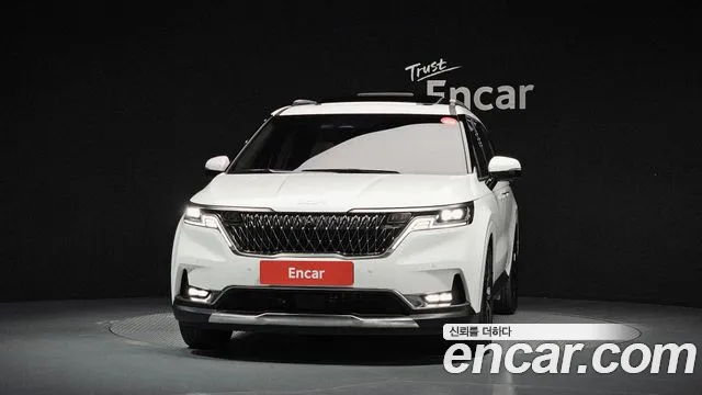 Kia Carnival 2023 thumb 3