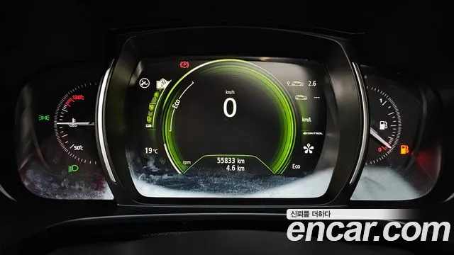 Renault-KoreaSamsung Koleos 2018 thumb 8