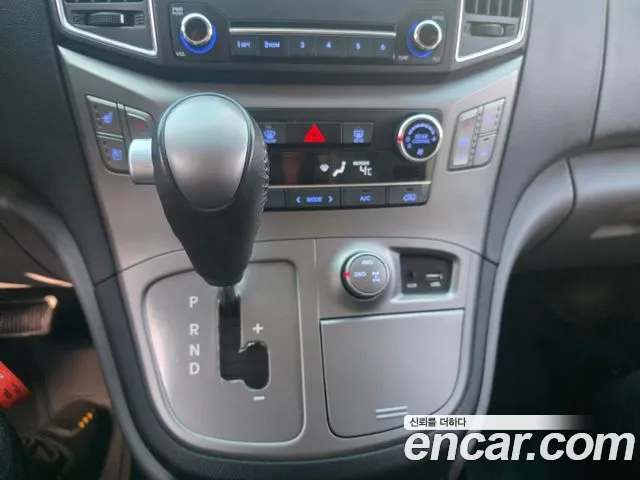 Hyundai Starex 2018 thumb 8