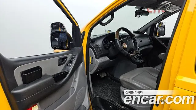 Hyundai Starex 2018 thumb 9