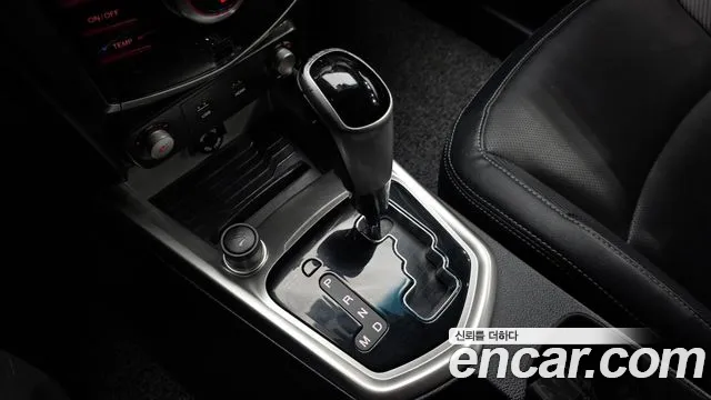 KG_Mobility_Ssangyong TIBOLI 2015 thumb 9