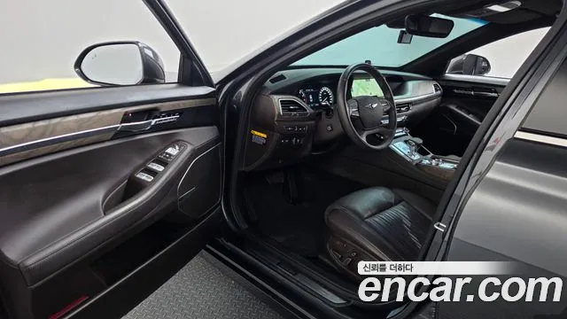 Genesis G90 2019 thumb 9