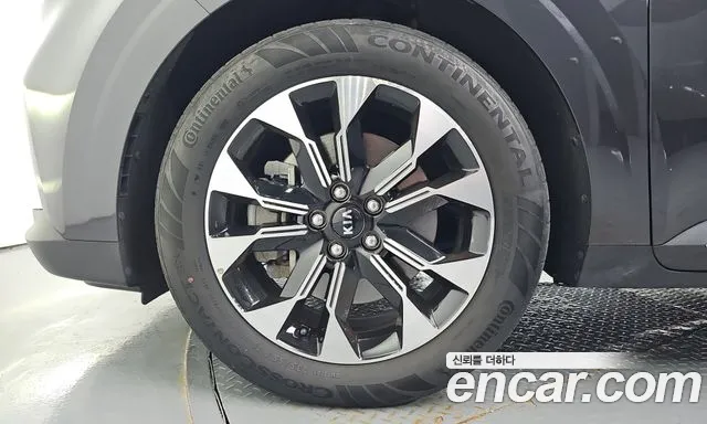 Kia Carnival 2021 thumb 5