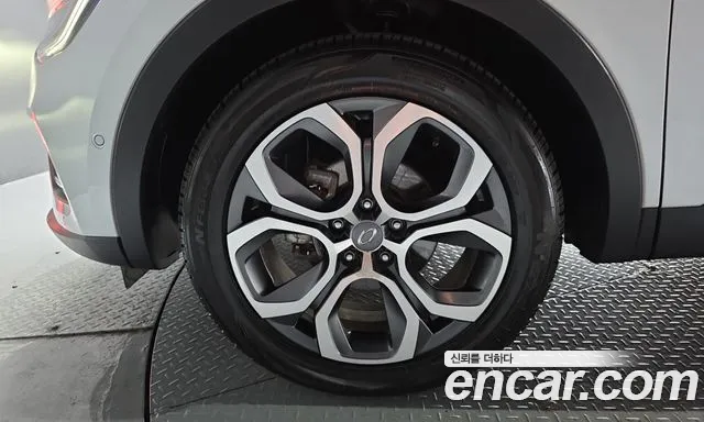 Renault-KoreaSamsung Arkana 2020 thumb 4