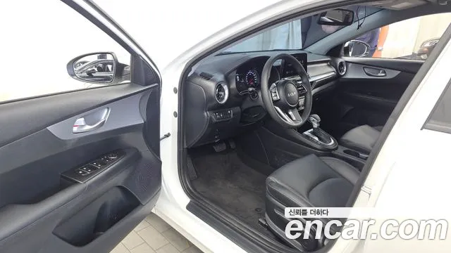 Kia K3 2023 thumb 10