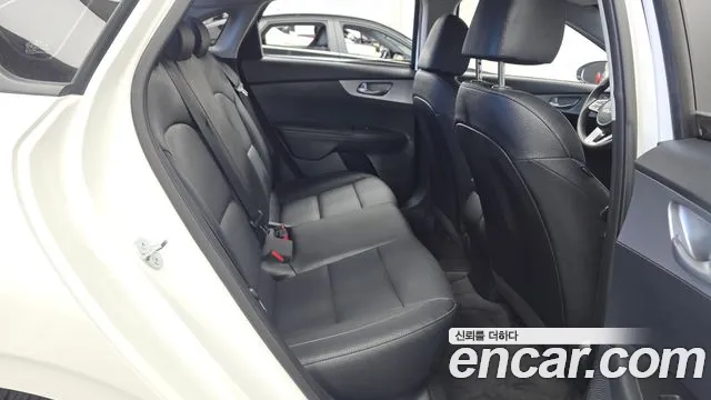 Kia K3 2023 thumb 12