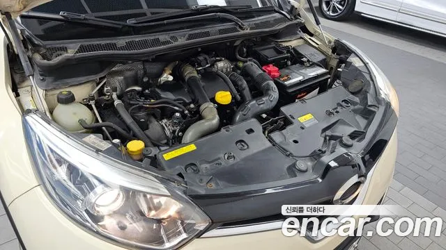 Renault-KoreaSamsung Captur 2014 thumb 6