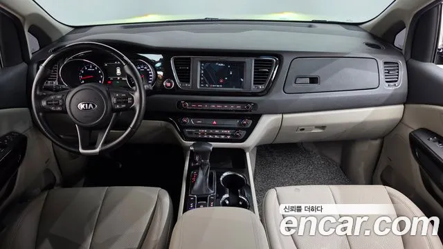 Kia Carnival 2018 thumb 7