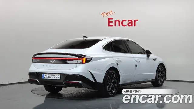 Hyundai Sonata 2025 thumb 2