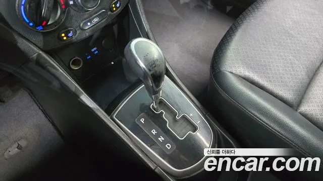 Hyundai Accent 2016 thumb 9