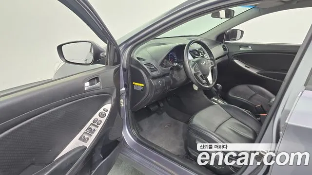 Hyundai Accent 2016 thumb 10