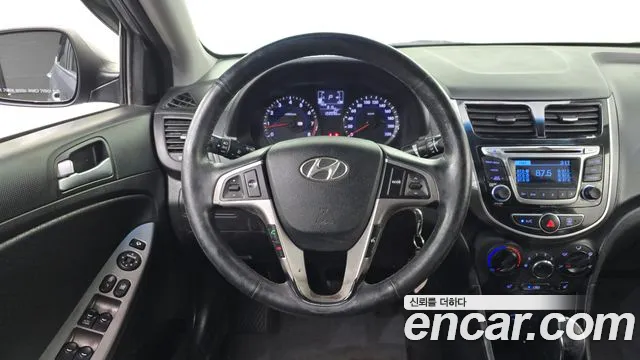 Hyundai Accent 2016 thumb 12