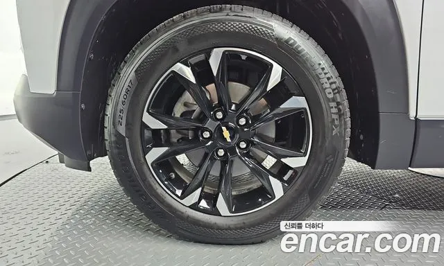 ChevroletGMDaewoo TrailBlazer 2020 thumb 4