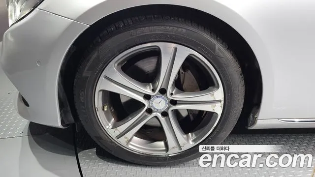 Mercedes-Benz E-Класс 2016 thumb 5