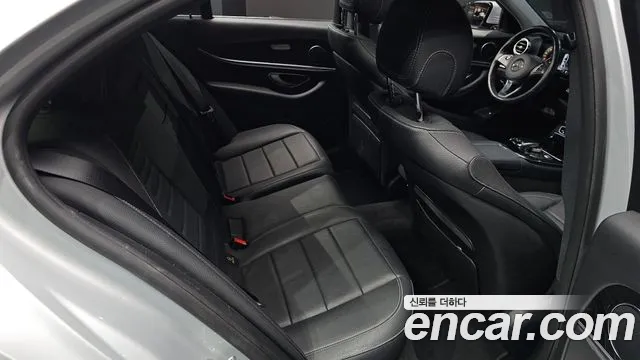 Mercedes-Benz E-Класс 2016 thumb 12
