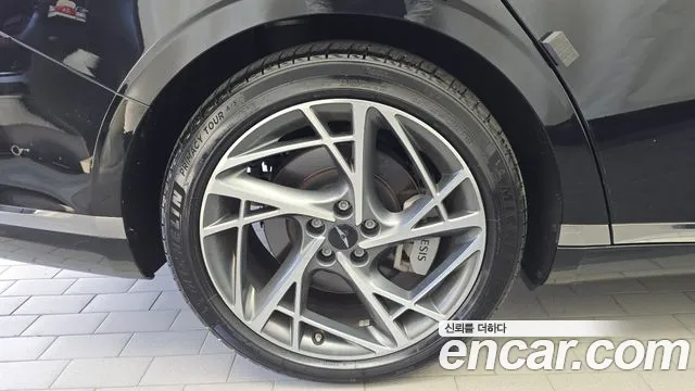 Genesis G90 2022 thumb 5