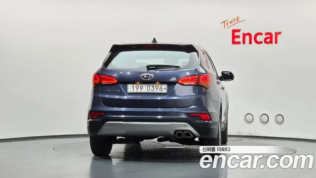 Hyundai Santa Fe 2016 thumb 4