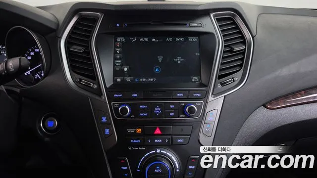 Hyundai Santa Fe 2016 thumb 12