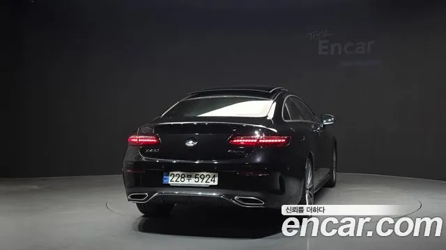 Mercedes-Benz E-Класс 2021 thumb 4