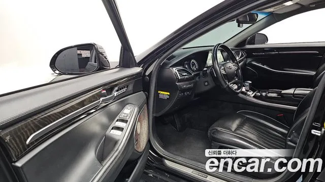 Genesis G90 2017 thumb 9
