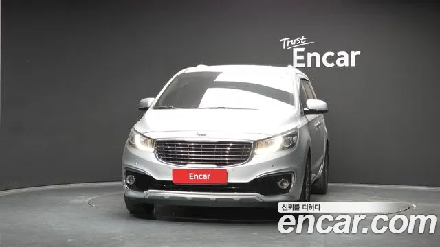 Kia Carnival 2018 thumb 3