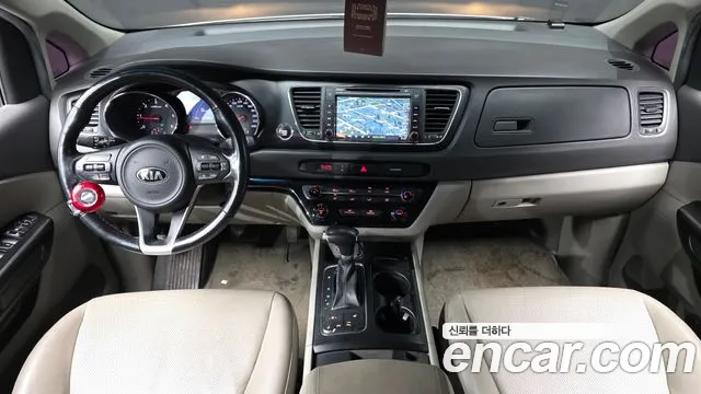 Kia Carnival 2018 thumb 7