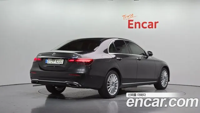 Mercedes-Benz E-Класс 2021 thumb 2