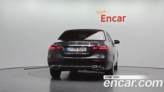 Mercedes-Benz E-Класс 2021 thumb 4