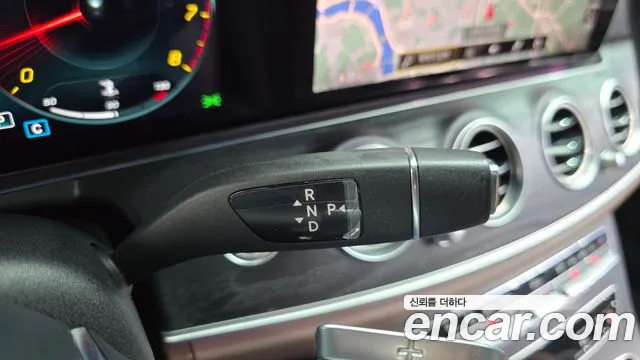 Mercedes-Benz E-Класс 2021 thumb 9