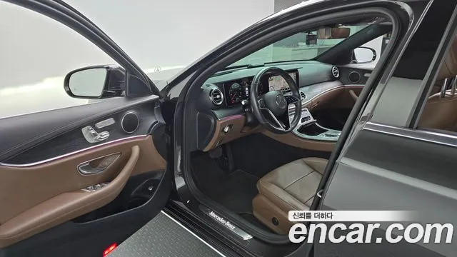 Mercedes-Benz E-Класс 2021 thumb 10