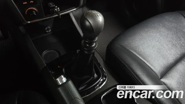 KG_Mobility_Ssangyong KORANDO 2014 thumb 9