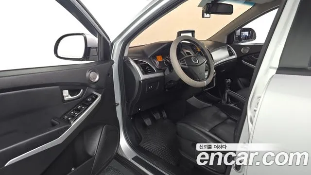 KG_Mobility_Ssangyong KORANDO 2014 thumb 10